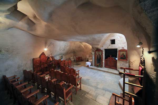 Пещерная церковь Айя Напы