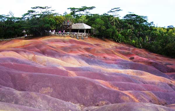 Разноцветные дюны Шамарель
