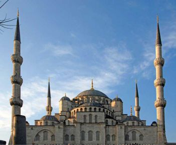 Голубая мечеть Стамбула - образец османской архитектуры